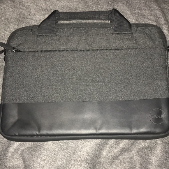 HPChromebook 11 G5,charger,portable case included - Picture 4 of 7